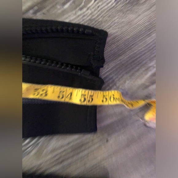 Scuba Suit / Water-sports Gear - Picture 16 of 16